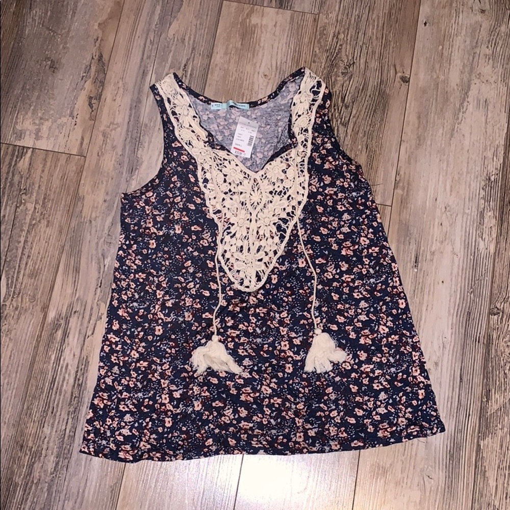 Maurices Tank